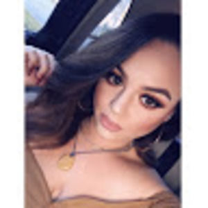 Meet your Posher, Aleida